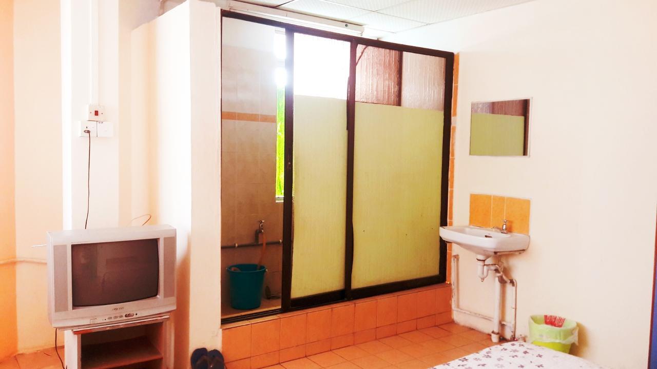 Hotel Makmur Kuantan Exteriör bild